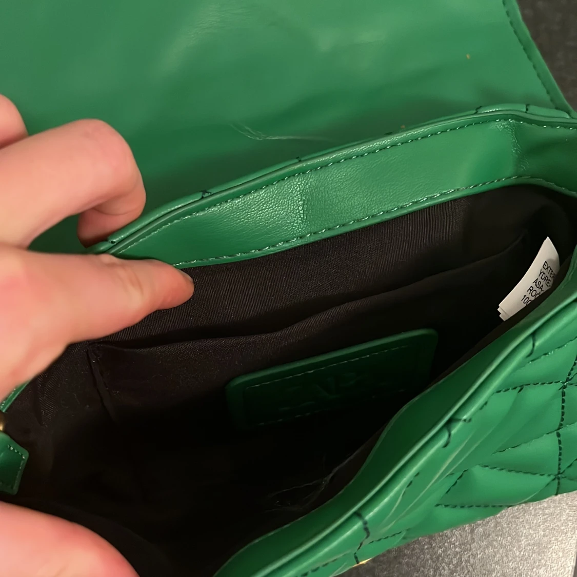 GRÖN VÄSKA ZARA - 91