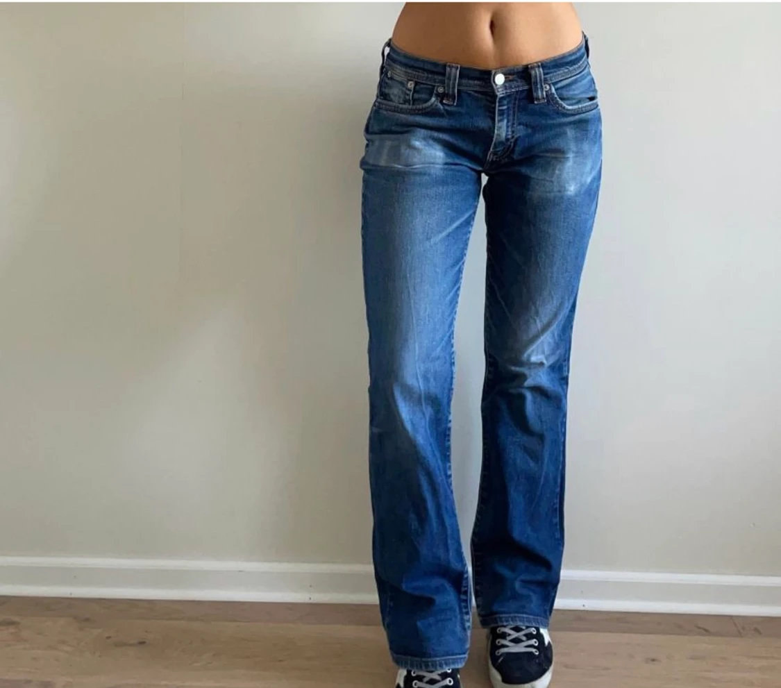 Lågmidjade Levis jeans 