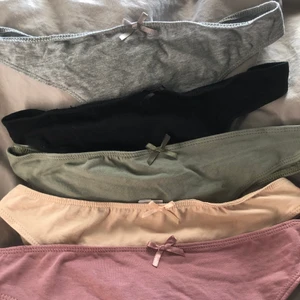 Trosor 5-pack  - Säljer dessa trosor från lager 157 då de inte passade. Storlek M. Endast testat ett par och de är tvättade efter!💗