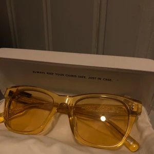 Chimi glasögon!  - köpte dom föra åren men har aldrig kommit till användning sedan dess. Nypris 660kr, skriv för mer bilder. Säljer pågrund av att jag redan har ett par andra! 