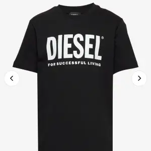 Diesel t-shirt i storlek S. Använd fåtal gånger så i jättebra skick. Skriv om ni vill ha bild på t-shirten. 
