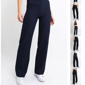 Madlady kostymbyxor  - Oanvända kostymbyxor från madlady i storlek 36 längd 32💓