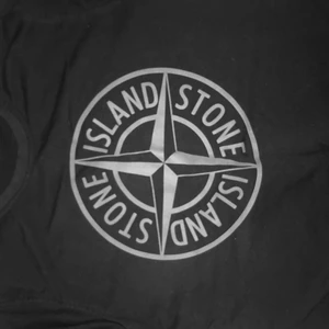 Stone Island Long sleeve - Stone Island Long sleeve tröja i rea. Storlek M.