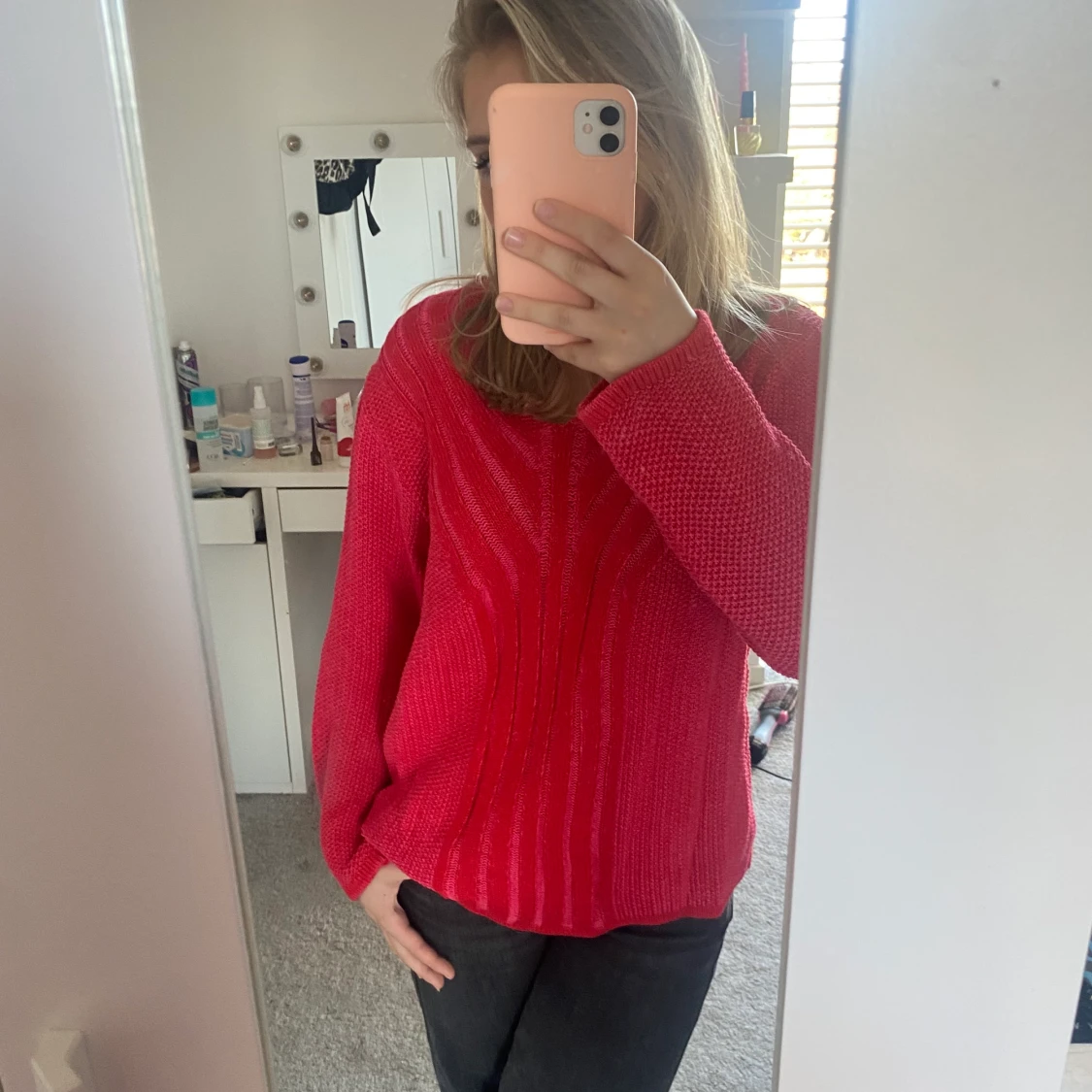 Röd stickad tröja - 90