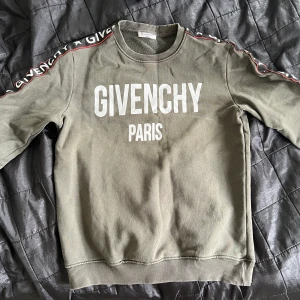 GP - Sweatshirt - Grön tröja i storlek M/S