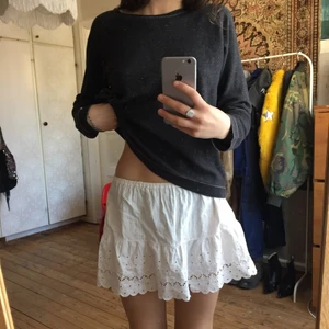 Hope tröja  - Fin tröja från hope i fint skick! Jag är 168 och brukar ha s. 