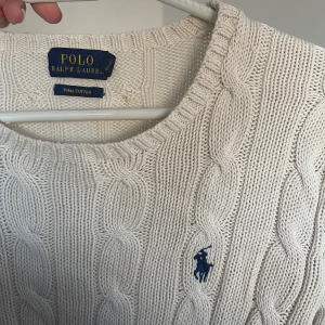 Ralph Lauren tröja  - Säljer denna pga av att jag aldrig använder den helt nytt skick använd få gånger 