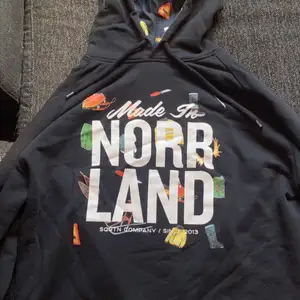Norrlands hoodie använd Max 4 gånger storlek M