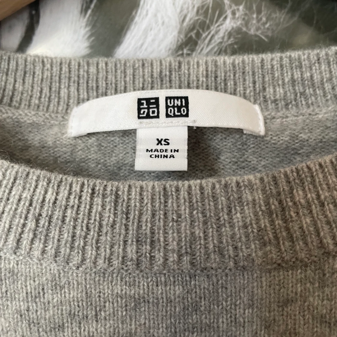 Uniqlo Kashmir tröja  - 90