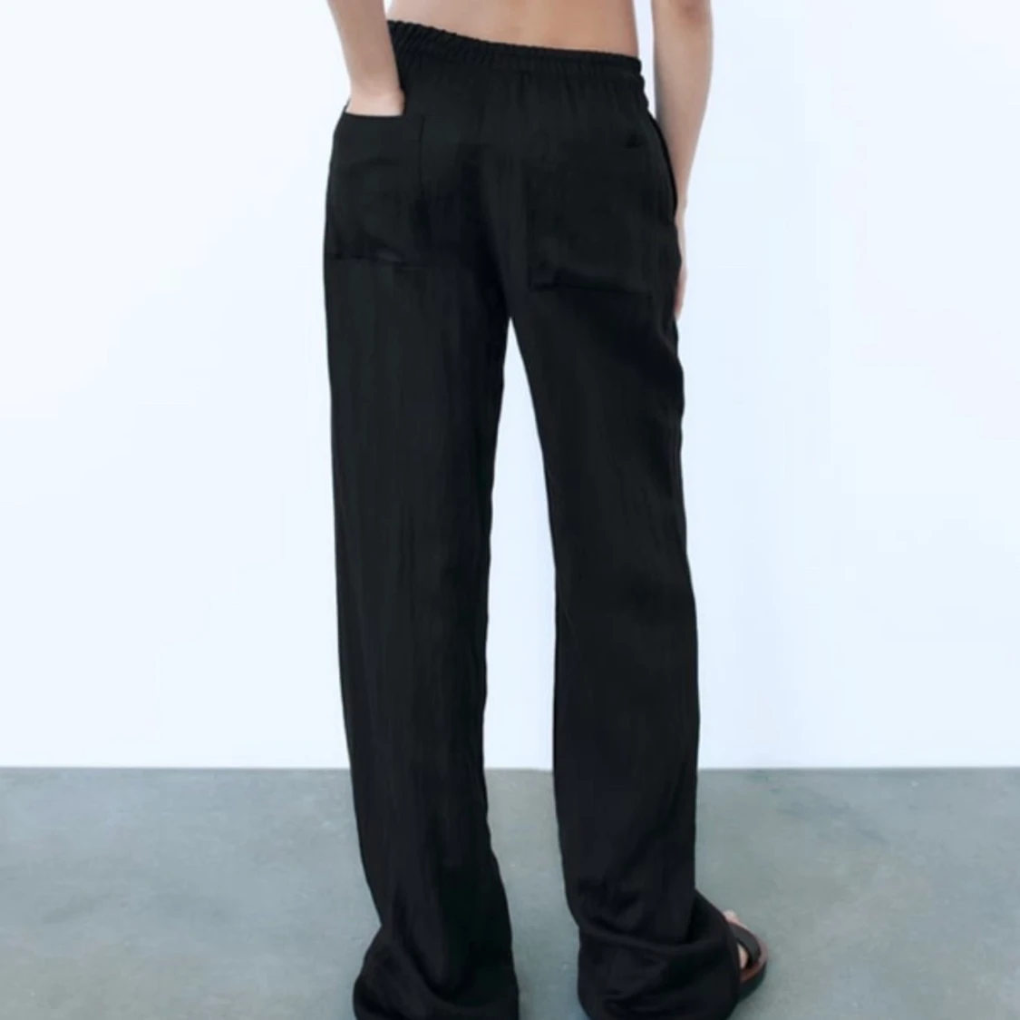 Intressekoll på svarta byxor från Zara🖤 - 90