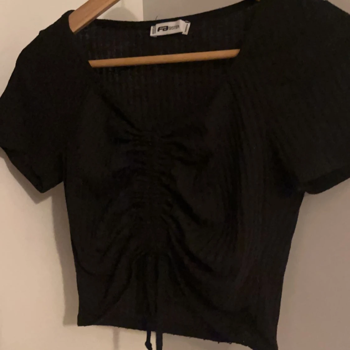 svart croppad topp - 91