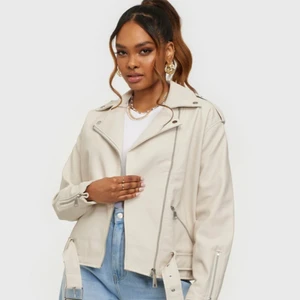 Boyfriend biker Jacket  - Använt den en gång, säljs pga fel storlek✨