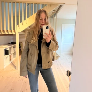 Beige kort kappa - Beige kort kappa 💗I storlek XL men passar mig som brukar ha S