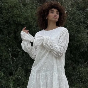 Studentklänning  - Säljer denna klänning då jag bestämt mig för en annan.