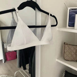 Bikini  - För liten för mig, har aldrig använt den