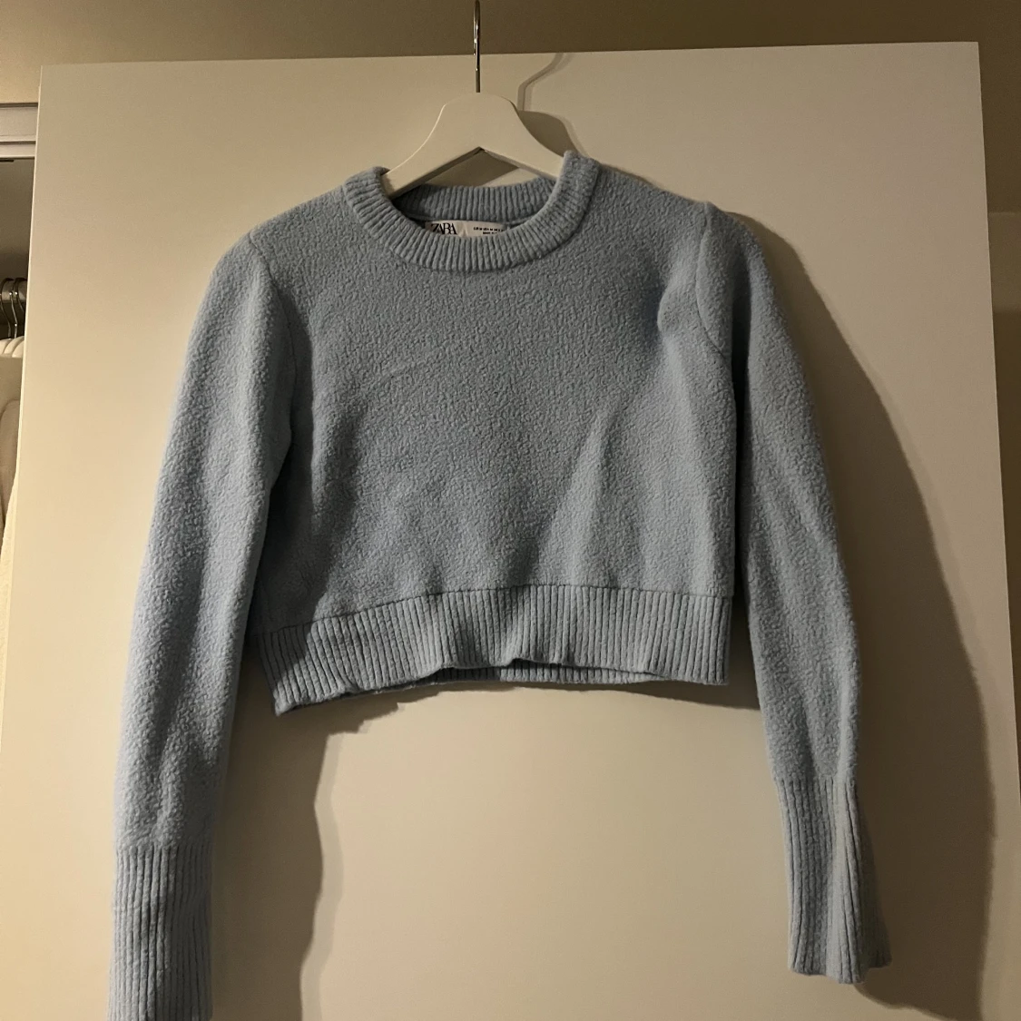 Blå stickad tröja  Zara  - 90