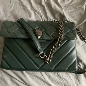 Kurt geior väska  - Säljer min älskade väska, lite små difekter men annars jätte fin 