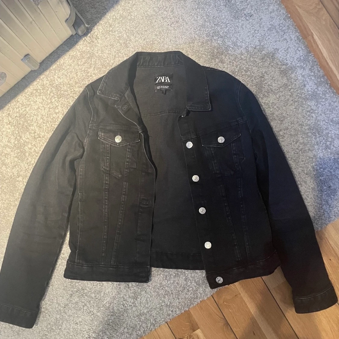 Svart jeansjacka  - 90