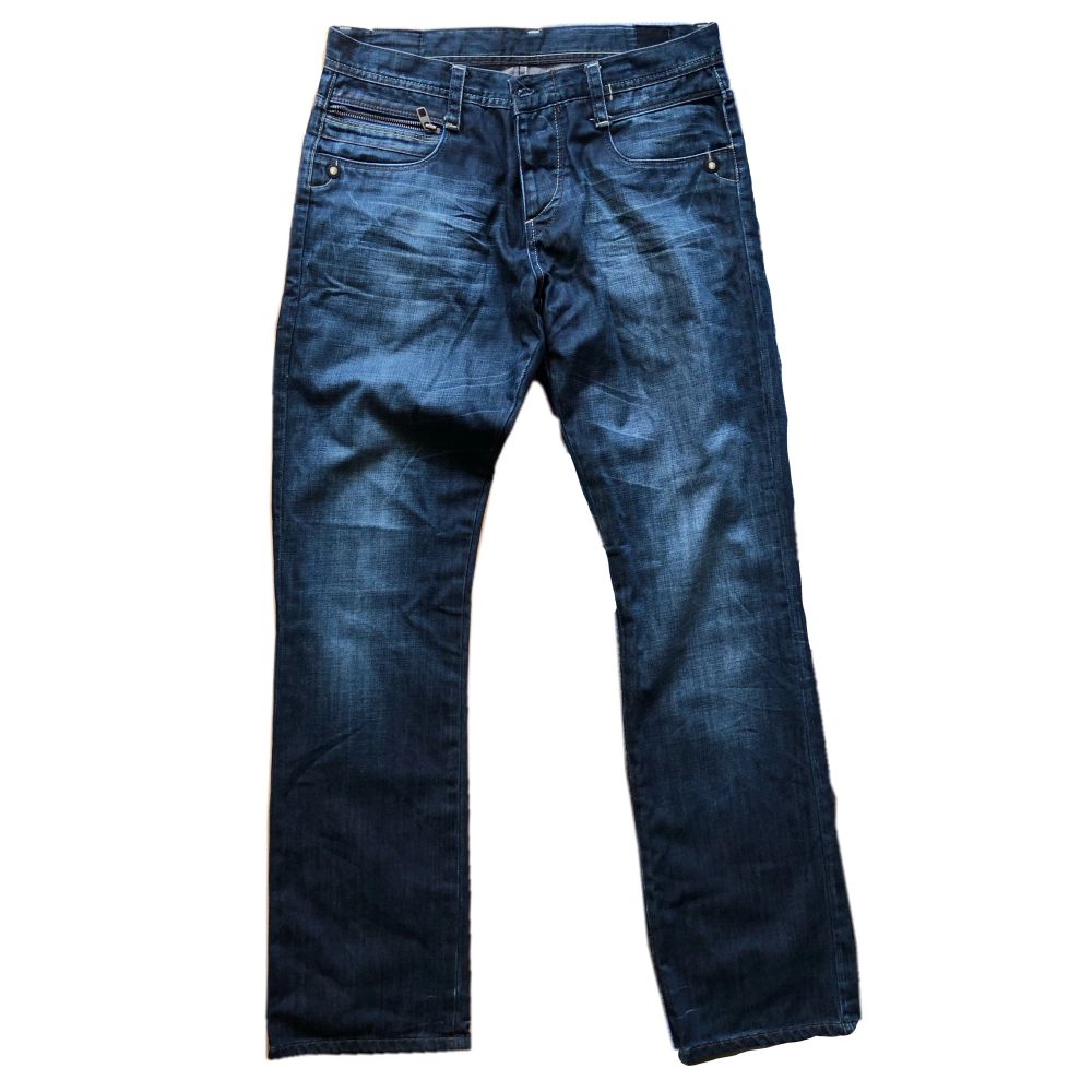 Jeans från Jack & Jones i storlek 34/36💗 säljer då de ej kommer till använding, långa på mig som är 178 (se sista bilden) . Jeans & Byxor.