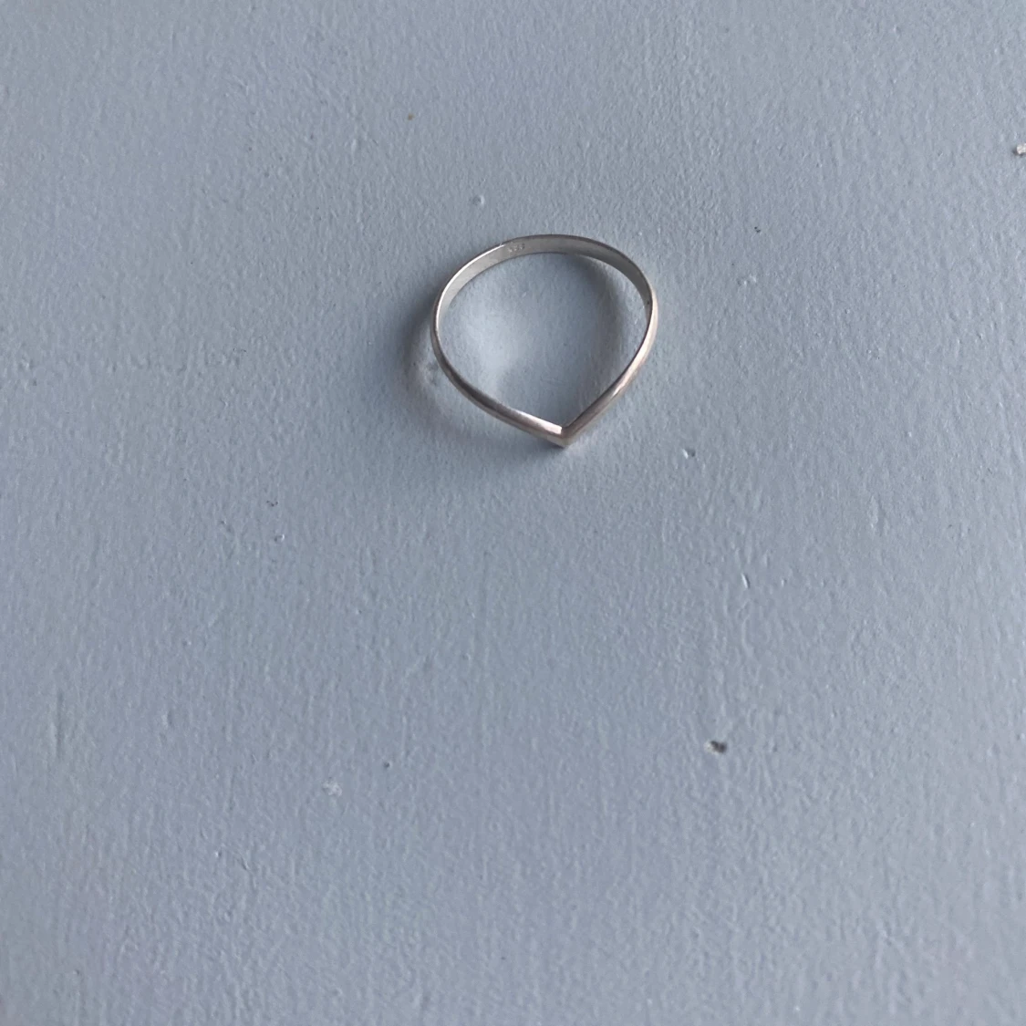 Silverring med vacker detalj  - 90