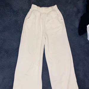 Raka mjukisbyxor - Raka mjukisbyxor, jättesköna stora byxor