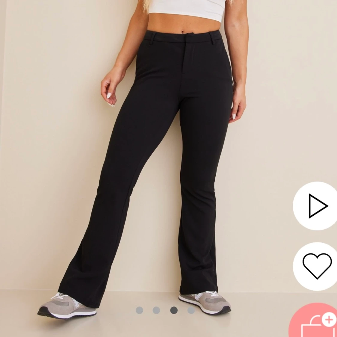 Svarta kostymbyxor  - 90