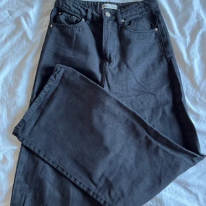 Perfecy jean gina - Wide leg jeans från ginatricot, storlek 34! Högmidjade