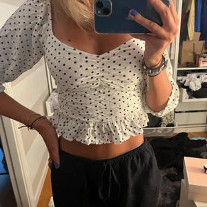 Blus - Söt topp, kommer ej till använding💓