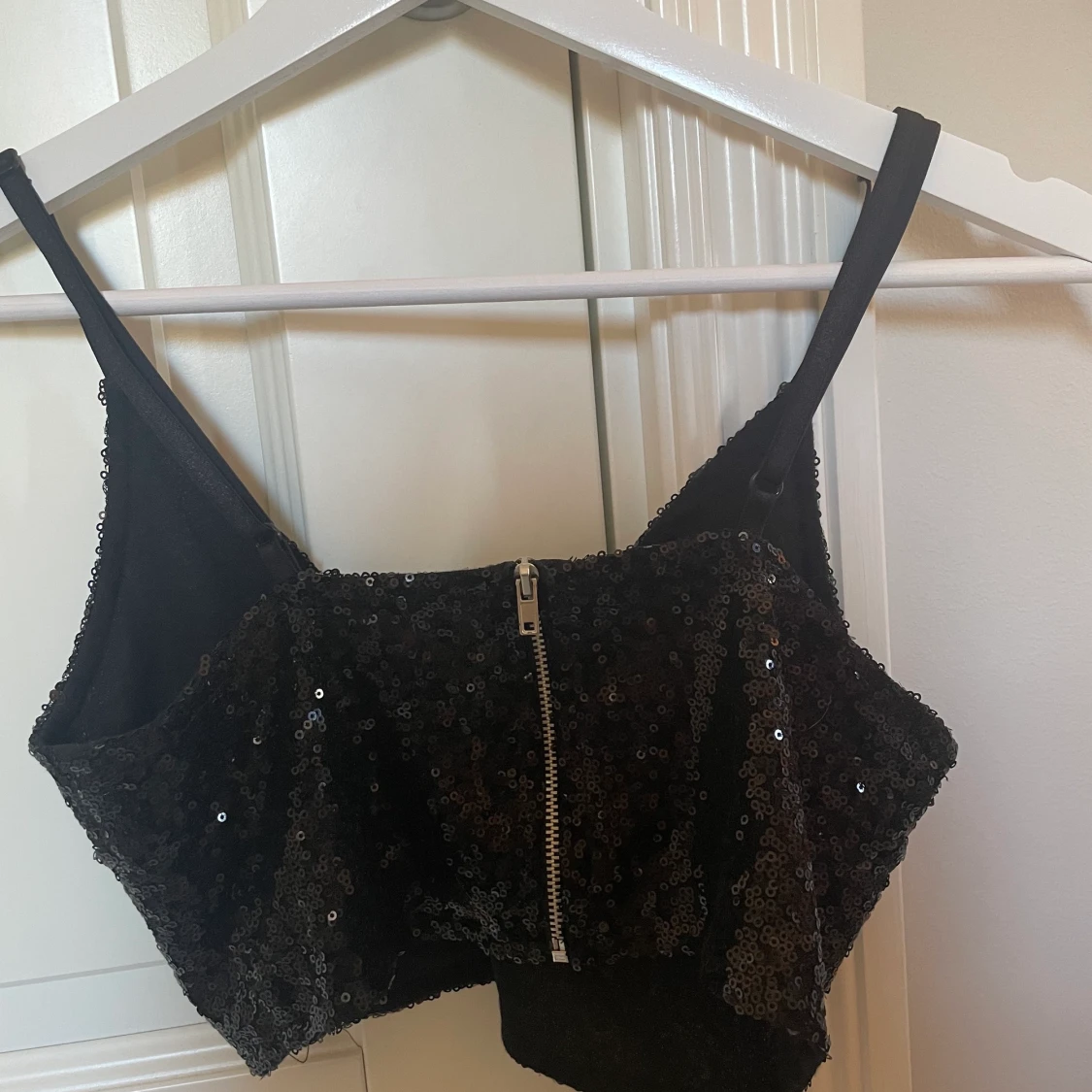 Svart glittrig top från h&m - 90