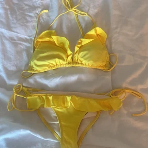 Bikini - Gul bikini i storlek 38, andvänd fåtal gånger