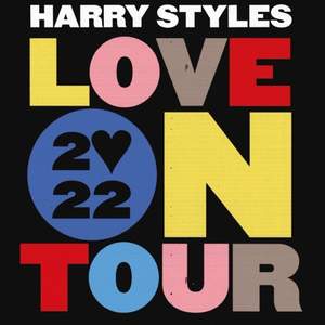 Säljer två Harry styles biljetter till konserten här i Stockholm den 29 Juni! Jag säljer två biljetter, säljer en biljett för 550kr och båda för 1100kr! Biljetterna överförs via Stockholm Live appen! Kontakta mig vid intresse🦋🦋