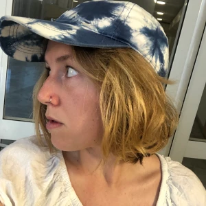 Batikkeps  - Cool keps från weekday. I bra skick! 