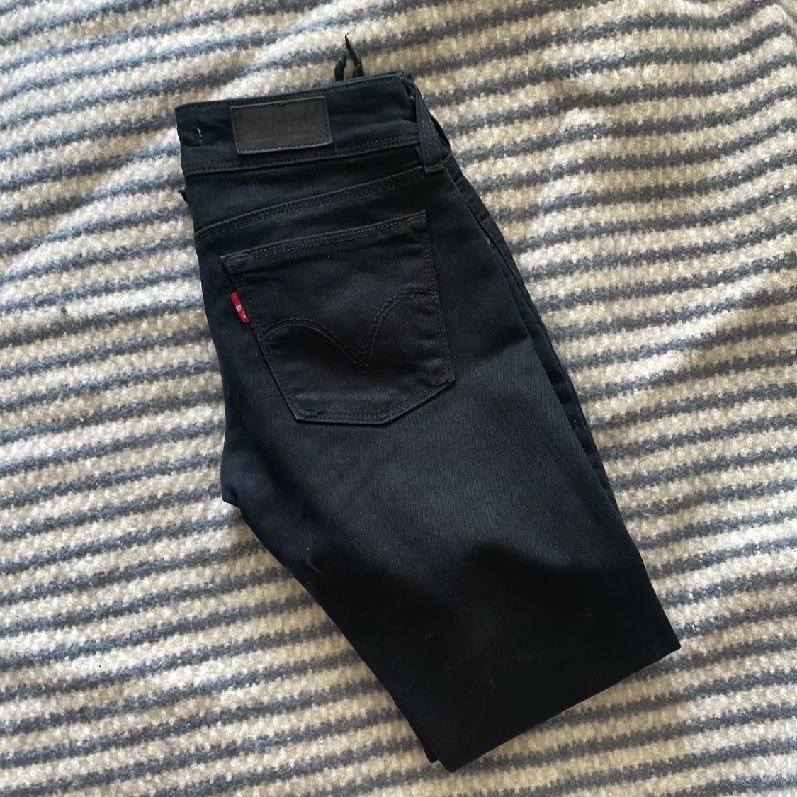 Levis 473 lågmidjade straight leg XS