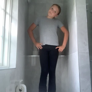 Gina tricot jeans i stl 34 - Bra skick!