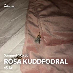 Rosa kuddfodral  - Rosa sammet fodral till kuddar, aldrig använda men en jättesöt tofs på dragkedjan.