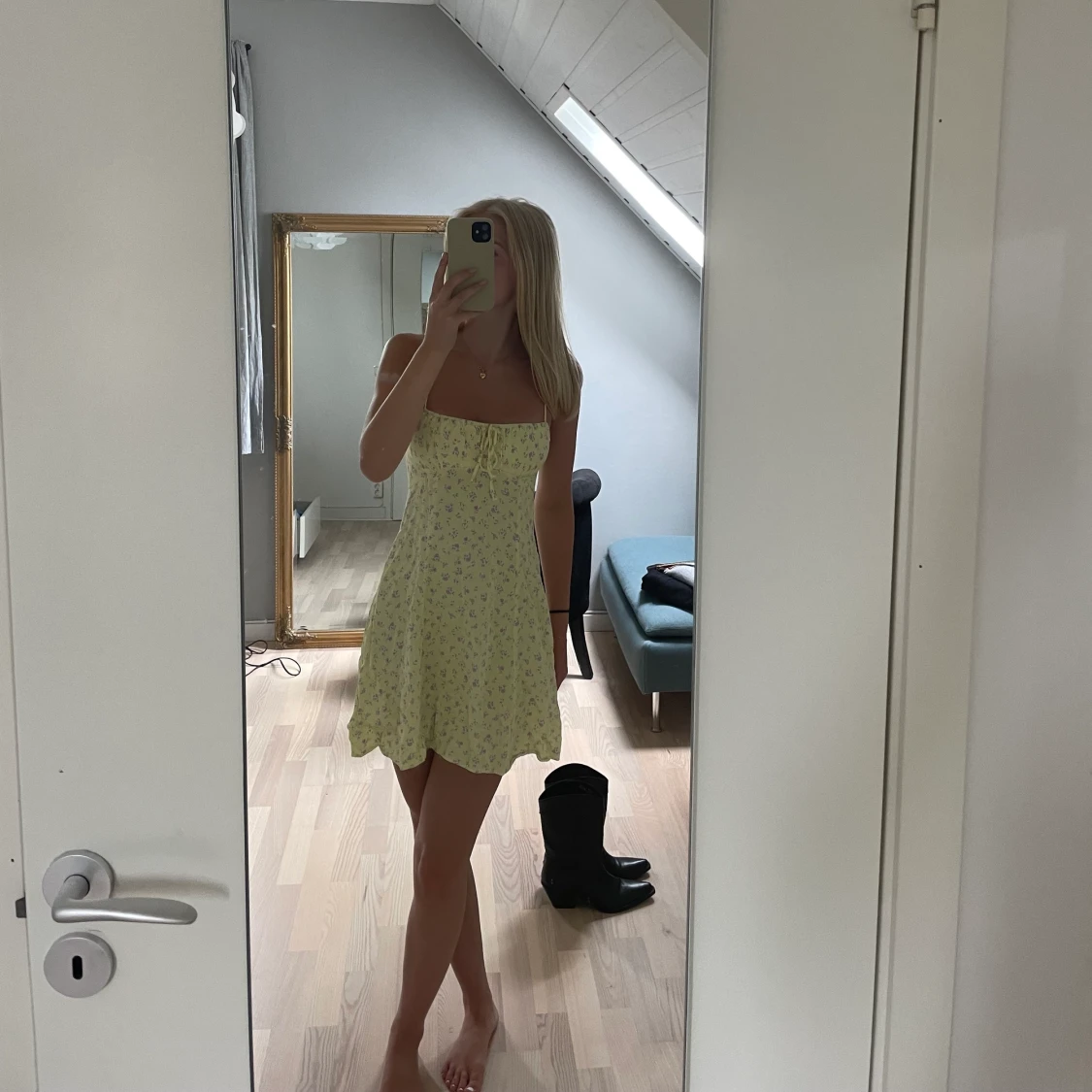 Blommig klänning Zara