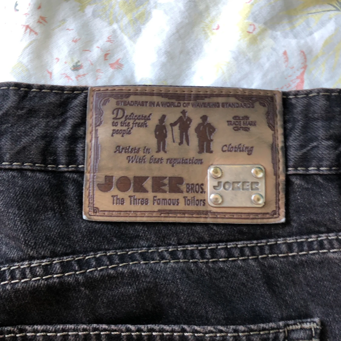 Mörkbruna Jeans - 91