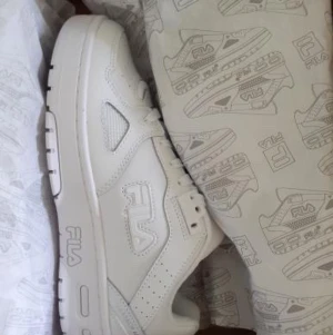 Fila - Fila skor, helt oanvända. Säljes pga fel storlek 