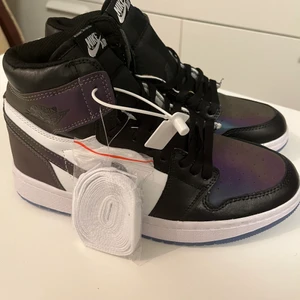 Nike air jorden 1 - Helt ny  Ingen box eller kvitto  Om du är intresserad kontakta mig för mera information 