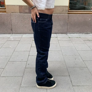 Eytys jeans! - Säljer mina helt oanvända jeans från Eytys! Passar mig som är en s/36 men även M/38! Köpta på Eytysbutiken i Stockholm