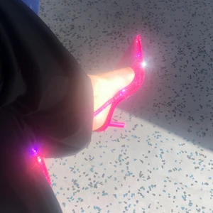 PinkShoes✨ - INTRESSEKOLL!!!! Använt 1 gång, säljer vid högsta budgivningen!! <3