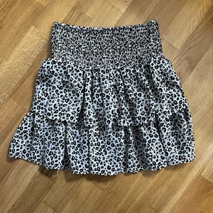 leopard kjol - säljer denna söta kjol från kappahl då jag inte använder den längre!