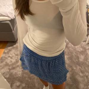 unik mönstrad kjol köpt på zara för flera år sedan. passar en xs/s