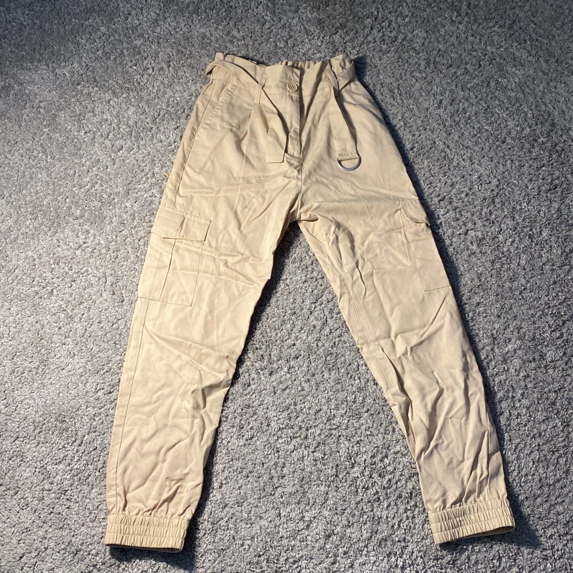 Sköna ljusbruna sommarbyxor