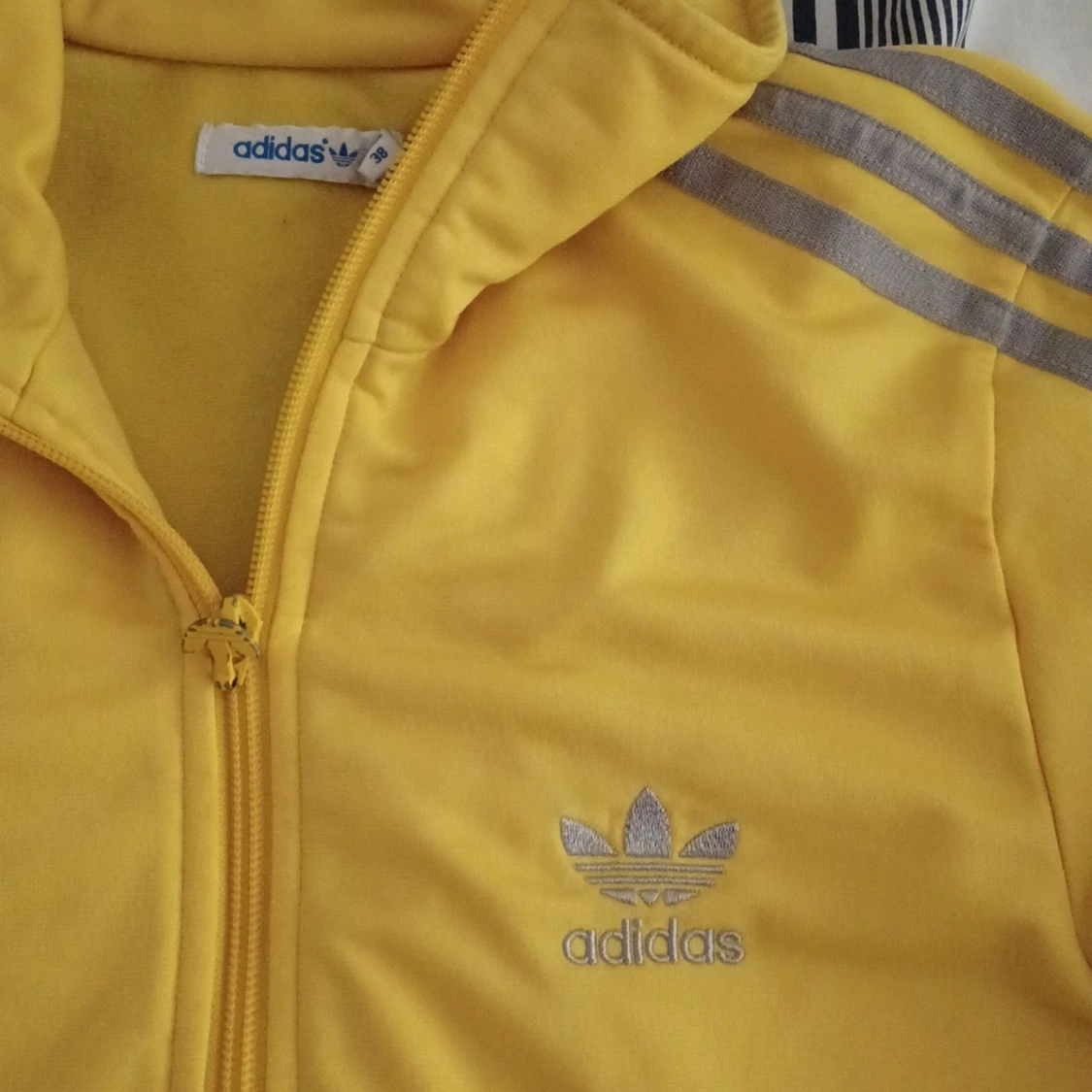 Adidas  - 90