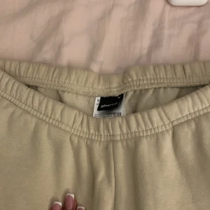 Mjukisbyxor - Ytterligare bekväma mjukisbyxor från Gina. Bra kvalitet och bra passform.