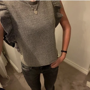 Topp - Så fin stickad topp från zara, finns inte att köpa längre!🔥