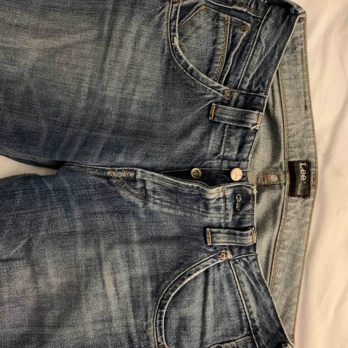Lågmidjade LEE jeans! - 90