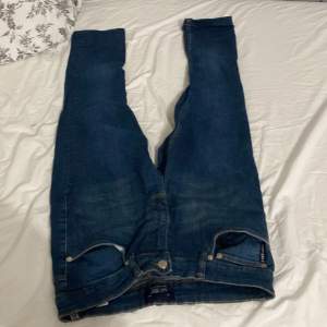 Äkta Armani jeans dm om ni är intresserade 