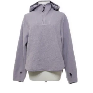 Teddy tröja  - Säljer denna Teddy tröja/hoddie från Arket💓💓köpt för 500kr